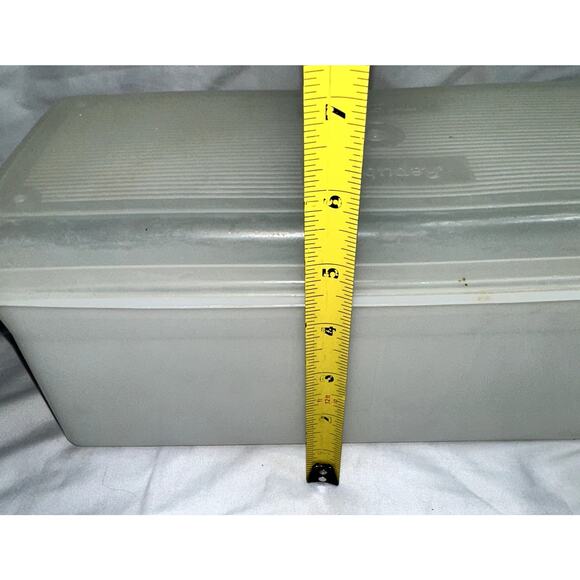 Vintage Republic Polly Flex White Breadbox with Lid - Picture 8 of 9